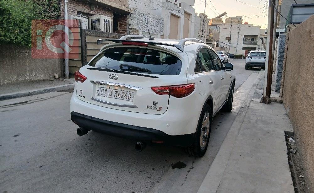 Infiniti FX